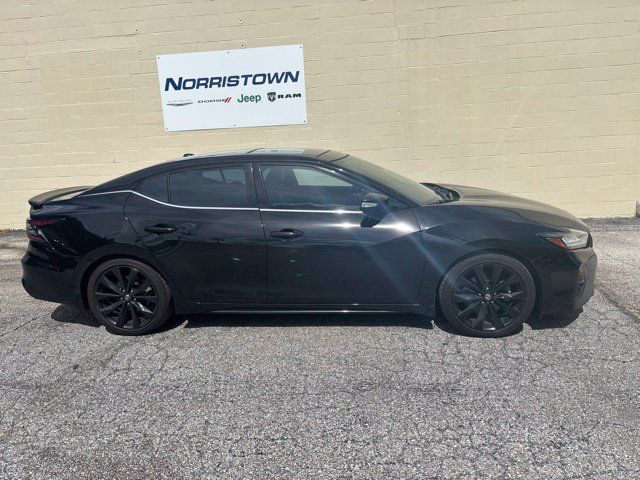 Used 2021 Nissan Maxima SR w/ Sport Mat Group FWD image 3