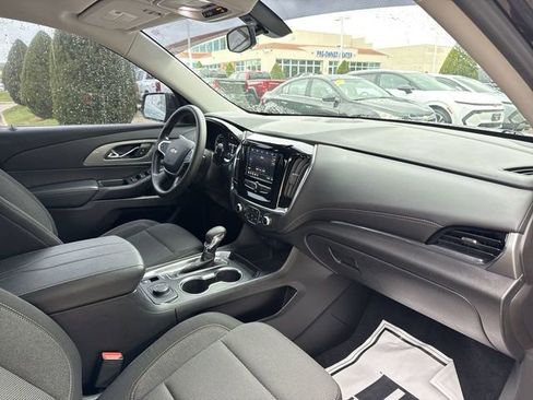 Used 2021 Chevrolet Traverse LS AWD/4WD image 27