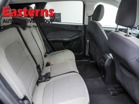 Used 2022 Ford Escape SE image 22
