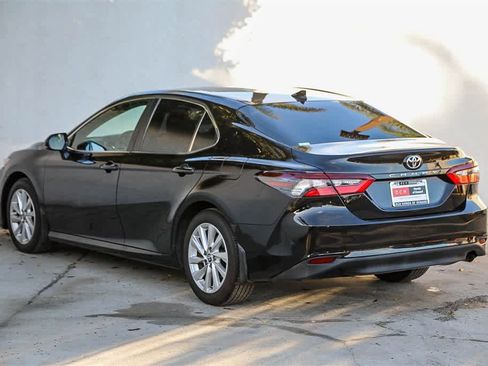 Used 2023 Toyota Camry LE image 6