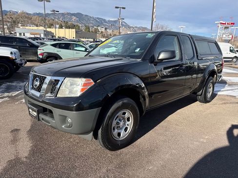 Used 2015 Nissan Frontier S image 36