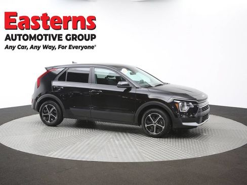Used 2025 Kia Niro LX FWD image 64