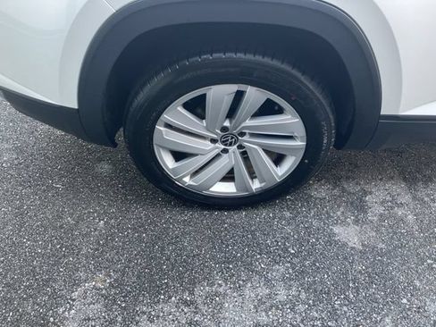 Used 2023 Volkswagen Atlas Cross Sport SE AWD/4WD image 31