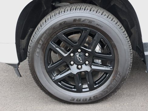 Used 2023 Chevrolet Silverado 1500 Custom image 15