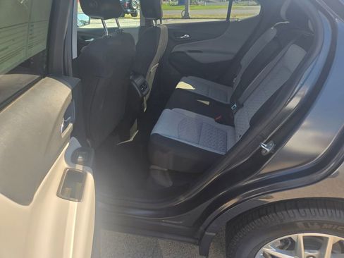 Used 2022 Chevrolet Equinox LT FWD image 8