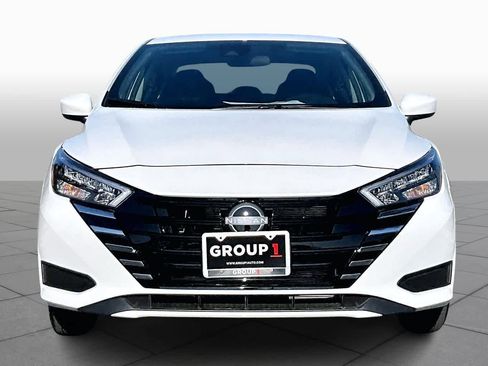 New 2025 Nissan Versa SV image 3