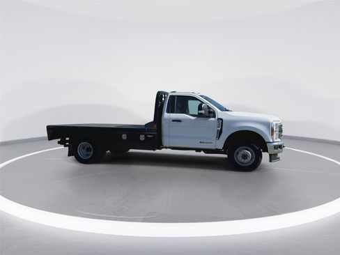New 2026 Ford F350 XL w/ XL Chrome Package AWD/4WD image 3