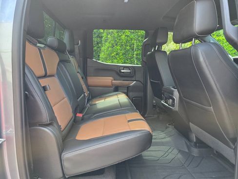 Used 2019 Chevrolet Silverado 1500 High Country w/ Technology Package AWD/4WD image 46