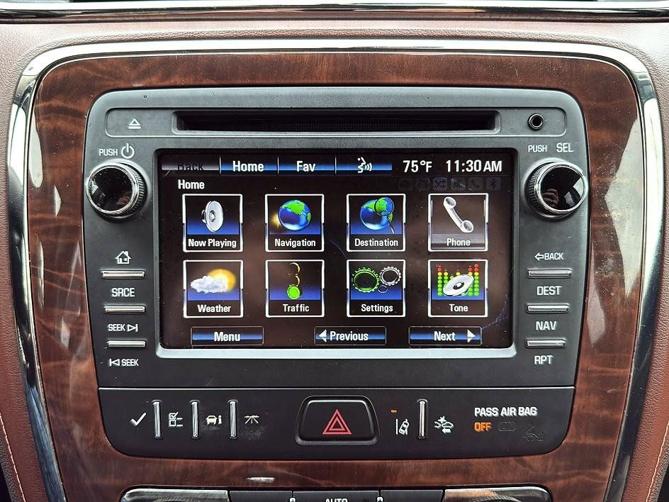 Used 2014 Buick Enclave Leather FWD image 17