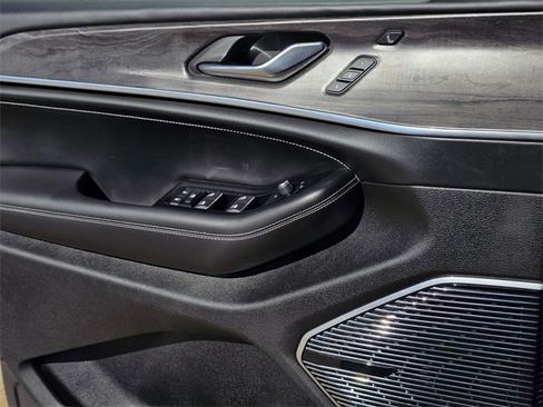 Used 2022 Jeep Grand Cherokee L Overland w/ Luxury Tech Group IV image 23