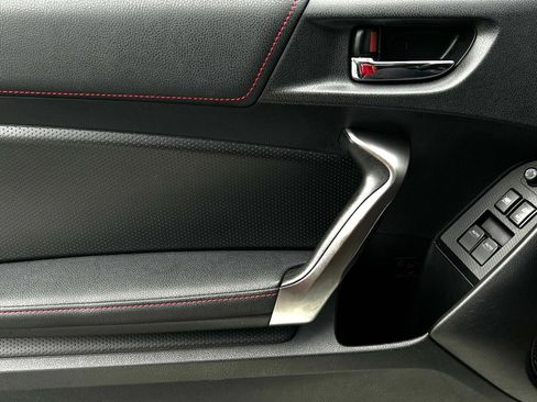 Used 2013 Scion FR-S image 21