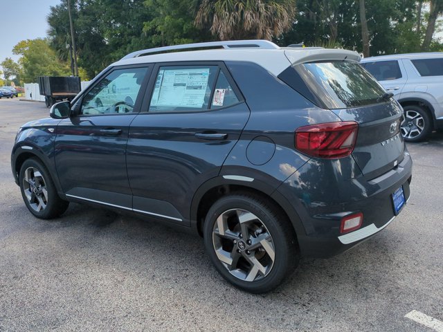 Certified 2024 Hyundai Venue Limited FWD image 6