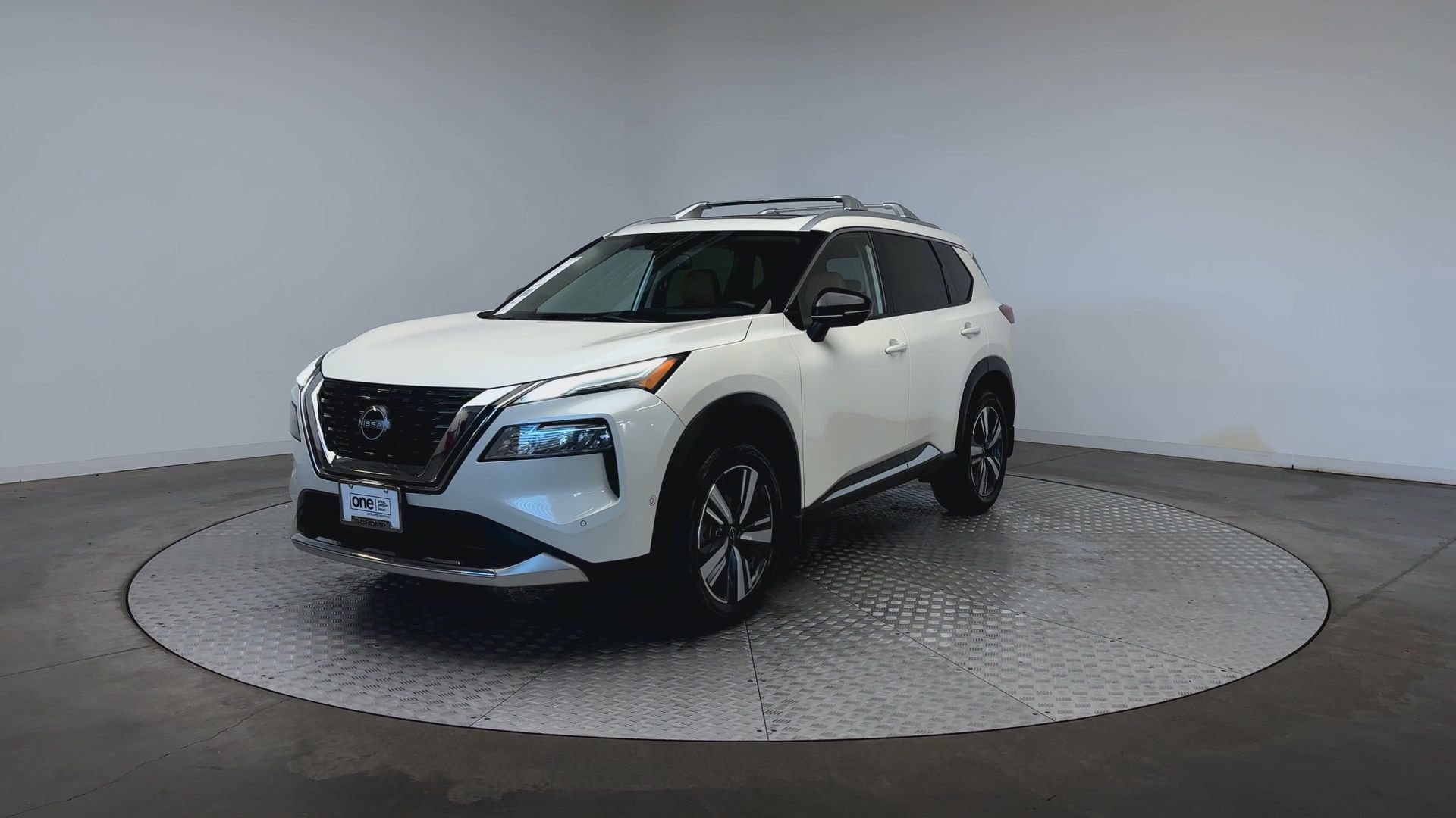 Used 2023 Nissan Rogue Platinum w/ Platinum Premium Package FWD image 4