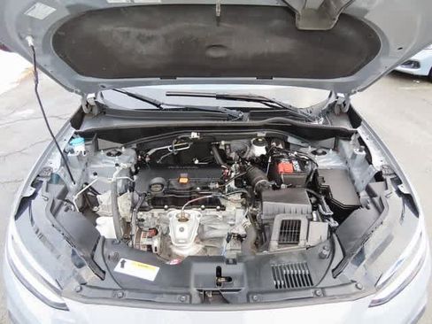 Used 2023 Honda HR-V Sport image 11