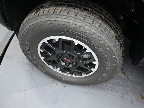 New 2026 Toyota Tacoma TRD Off-Road w/ TRD Off Road Upgrade Package AWD/4WD image 46