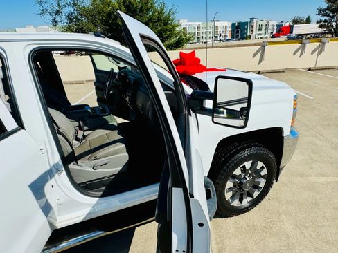 Used 2019 Chevrolet Silverado 2500 W/T w/ Snow Plow Prep Package image 31