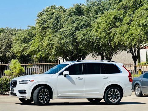 Used 2019 Volvo XC90 T6 Momentum w/ Advanced Package AWD/4WD image 4