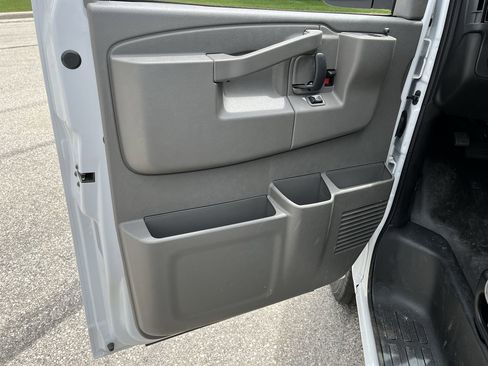 New 2025 GMC Savana 3500 w/ Power Convenience Package image 6