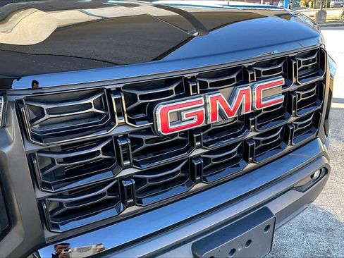 Used 2024 GMC Canyon Elevation w/ Convenience Package image 29