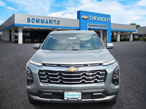 New 2026 Chevrolet Equinox LT w/ Convenience Package II FWD image 5