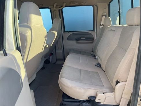 Used 2004 Ford F350 XLT image 10