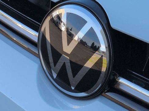 New 2026 Volkswagen Jetta GLI Autobahn FWD image 11