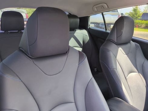 Certified 2021 Toyota Prius Limited FWD image 7