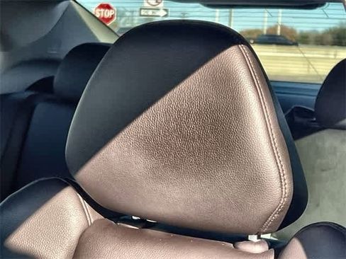 Used 2017 Acura TLX image 25