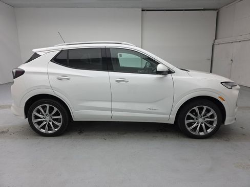 Used 2025 Buick Encore GX Avenir w/ Avenir Technology Package image 9