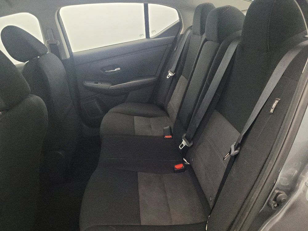 Used 2025 Nissan Sentra SR FWD image 18
