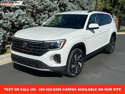 Used 2025 Volkswagen Atlas SE image 3