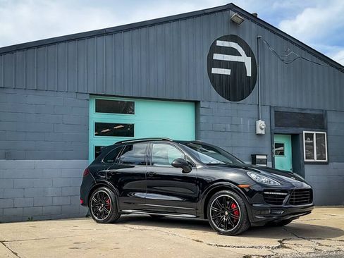 Used 2013 Porsche Cayenne GTS w/ Carbon Fibre Interior Pkg AWD/4WD image 1