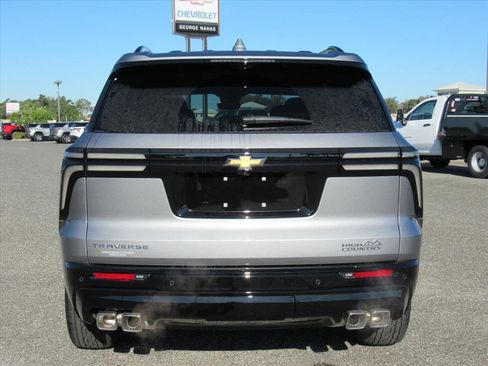 New 2026 Chevrolet Traverse High Country image 5