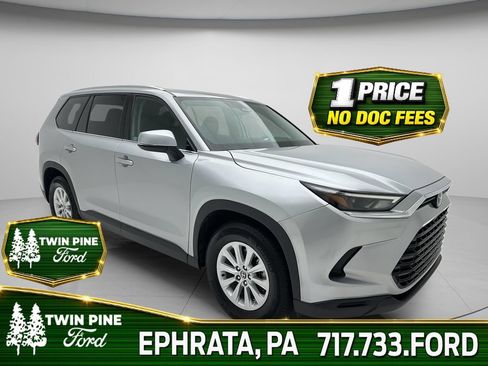 Used 2025 Toyota Grand Highlander AWD image 1