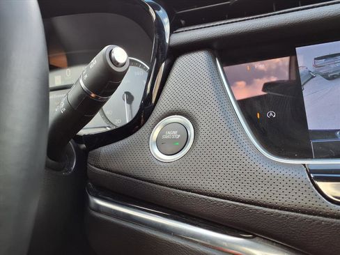 Used 2025 Cadillac XT5 Premium Luxury image 26