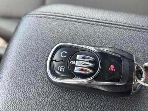 Used 2025 Buick Encore GX Preferred FWD image 21