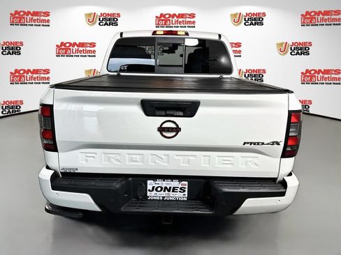 Used 2022 Nissan Frontier PRO-4X AWD/4WD image 16