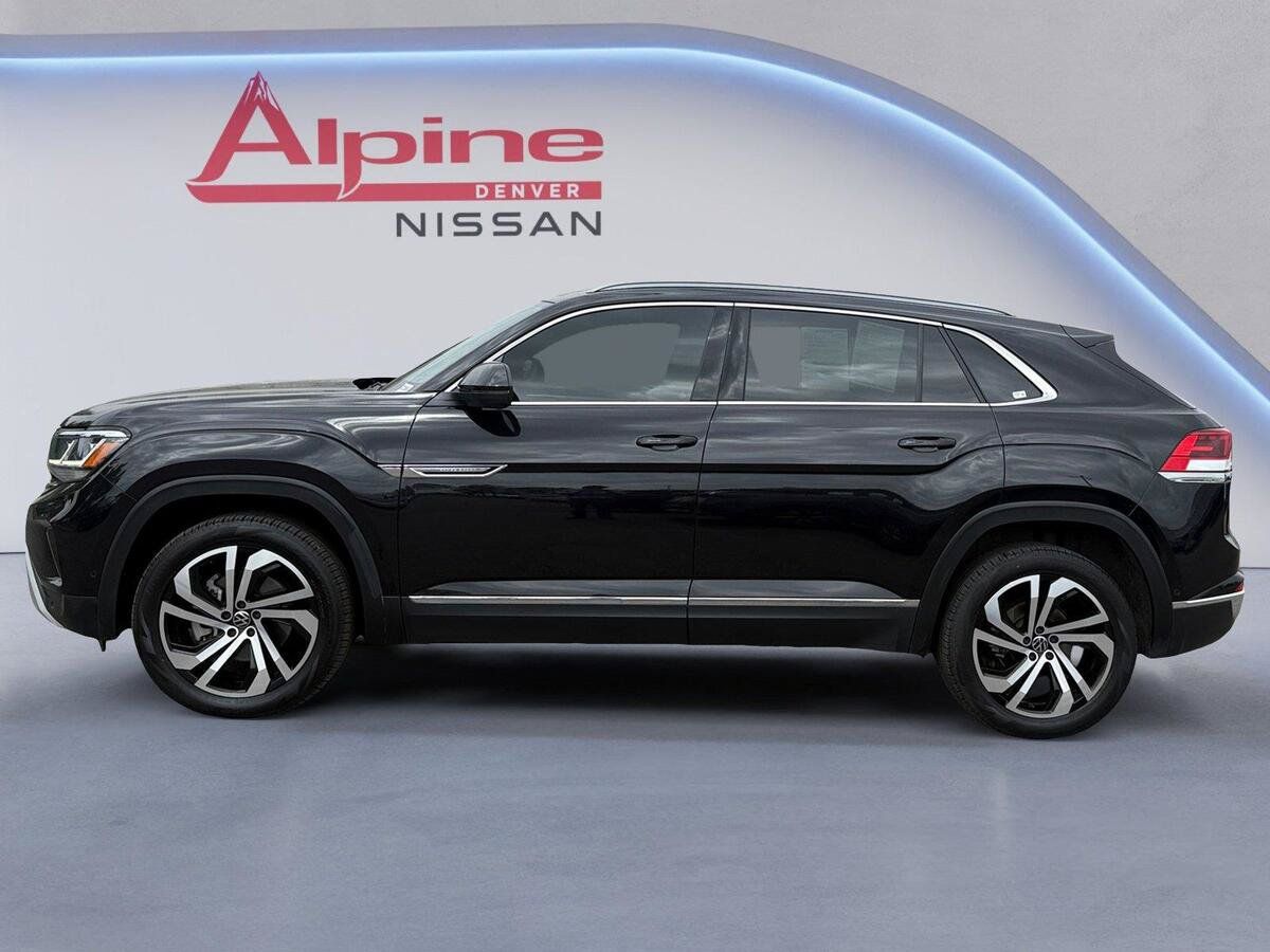 Used 2021 Volkswagen Atlas Cross Sport SEL Premium w/ Cross Sport MDO Package AWD/4WD image 2