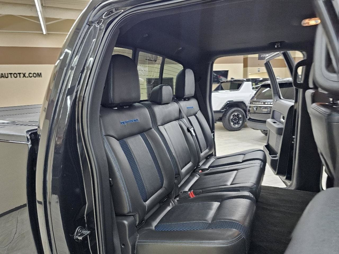 Used 2014 Ford F150 Raptor w/ Equipment Group 801A Luxury AWD/4WD image 24