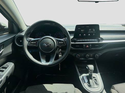 Used 2021 Kia Forte LXS FWD image 18