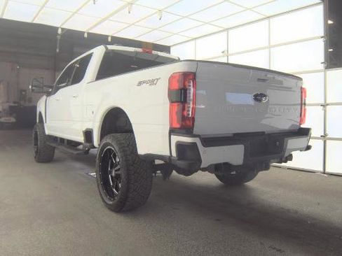 Used 2023 Ford F250 XLT w/ XLT Premium Package AWD/4WD image 4
