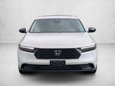 Used 2025 Honda Accord SE image 2