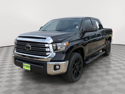 Used 2020 Toyota Tundra SR5 w/ SR5 Upgrade Package image 4