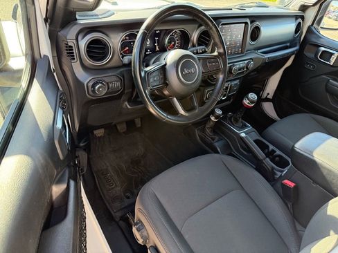 Used 2022 Jeep Wrangler Unlimited Sport image 15