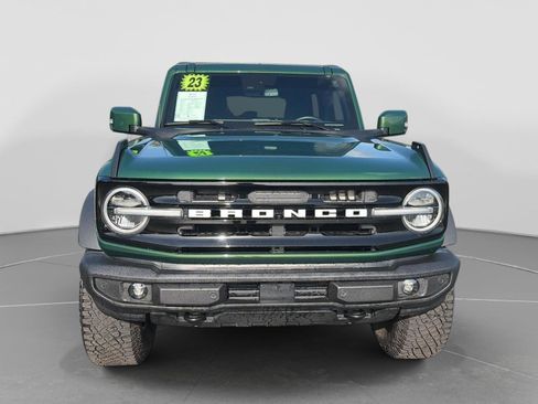 Used 2023 Ford Bronco Outer Banks w/ Sasquatch Package AWD/4WD image 9