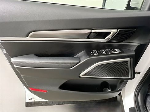 Used 2023 Kia Telluride S image 31