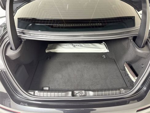 Used 2022 Maserati Ghibli Trofeo image 30