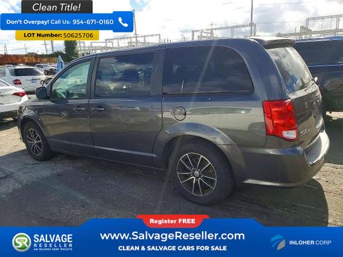 Used 2018 Dodge Grand Caravan GT image 3