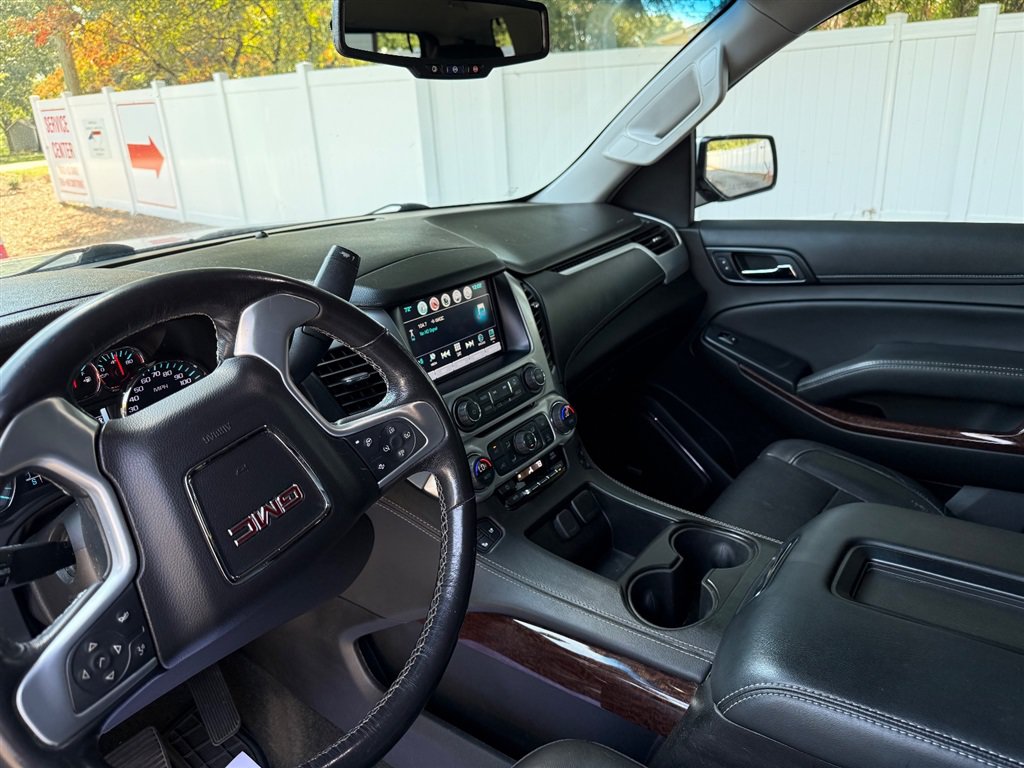 Used 2018 GMC Yukon SLT w/ Open Road Package AWD/4WD image 12