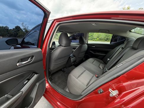 Used 2021 Nissan Altima 2.5 SV FWD image 18
